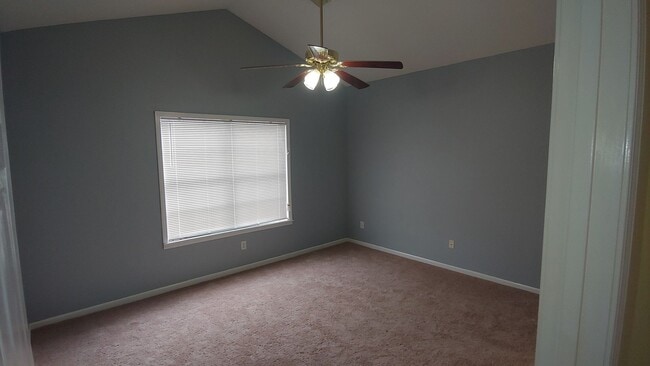 Building Photo - Nice 3 bedroom 2 bath home in Tuscaloosa