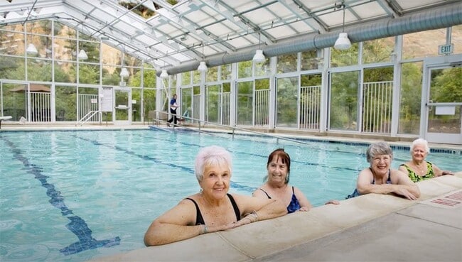 Building Photo - Rare opportunity to rent in the Eskaton Village in Placerville!