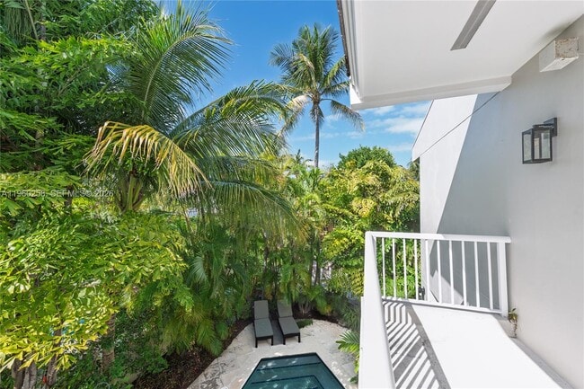 Building Photo - 650 Curtiswood Dr