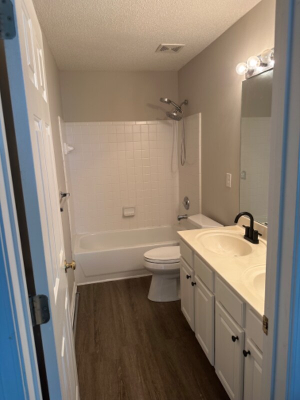 Building Photo - 2947 Stanstead Cir