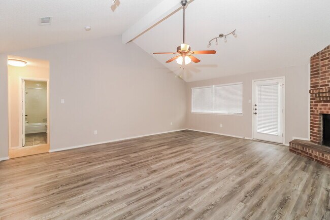 Building Photo - 2301 Fall Ct