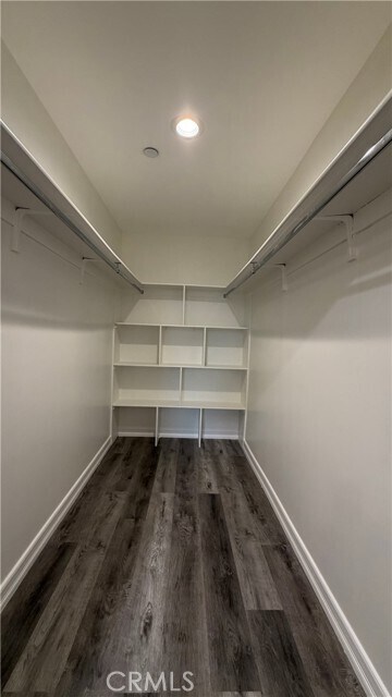 Building Photo - 414 E Valencia Ave