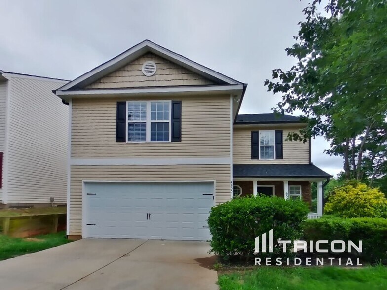 Building Photo - 4635 Christenbury Hills Ln