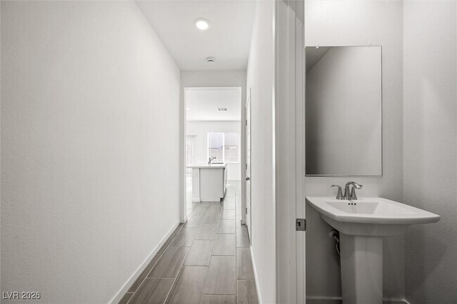 Building Photo - 8327 Aurora Rdg Ave