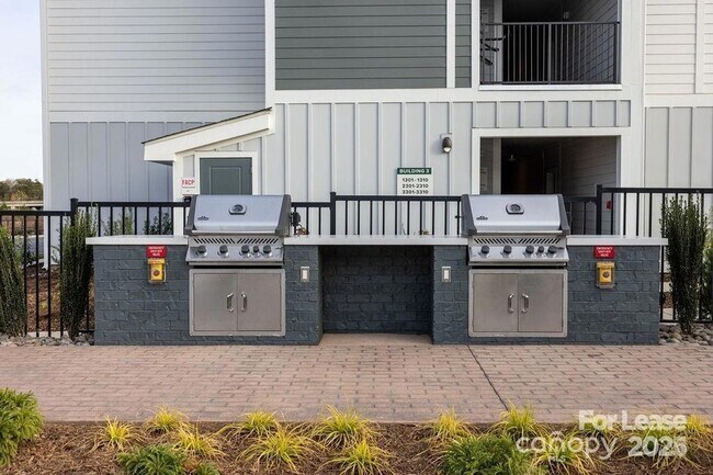 Building Photo - 225 Rhyne Rd