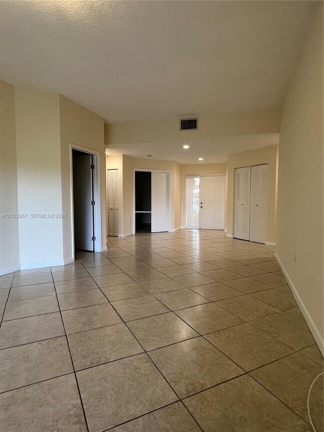 Building Photo - 16373 Malibu Dr