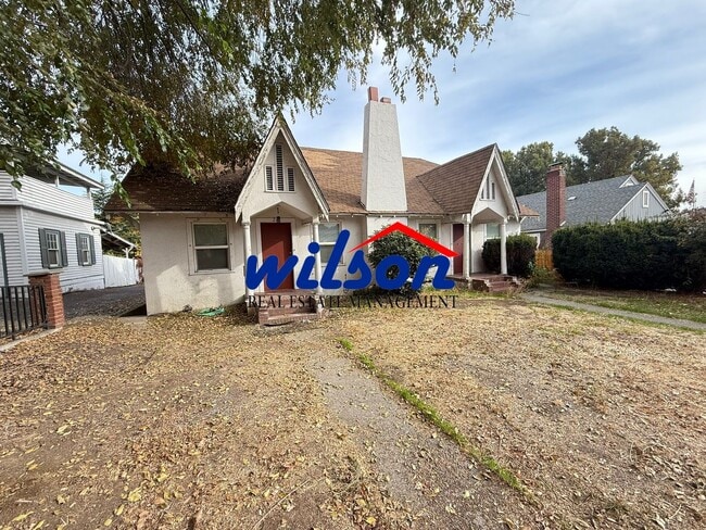 Primary Photo - 211 S 16th Ave