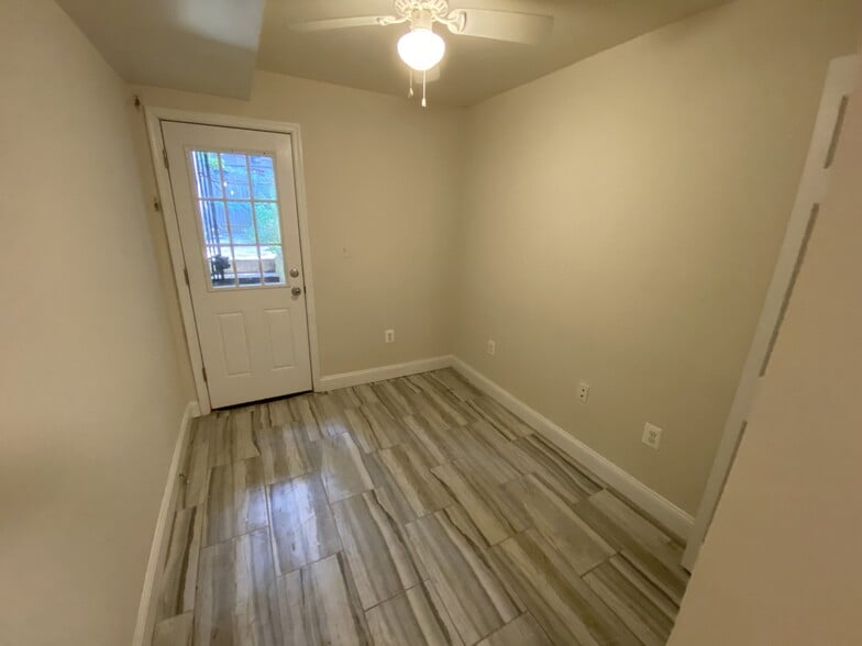 Building Photo - 3021 15th St NW