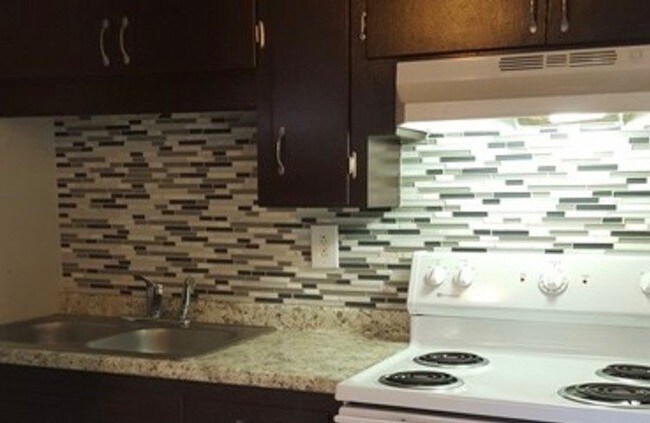 Primary Photo - Belle Water Apartments