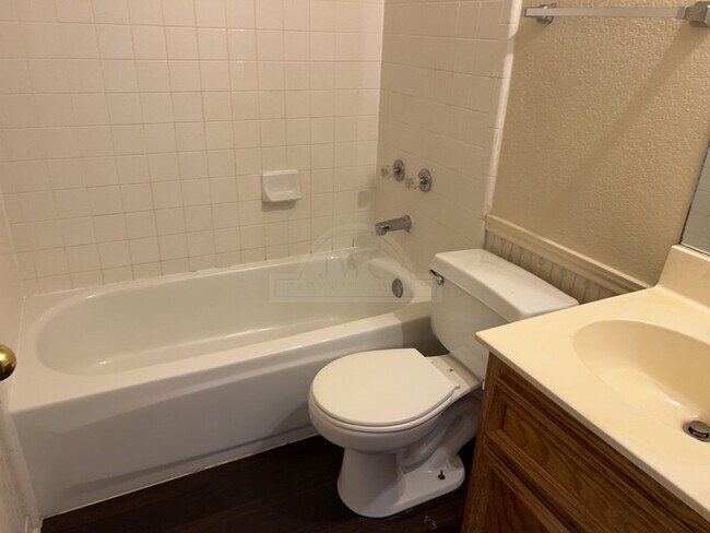 Building Photo - 4004 Riverrock Dr