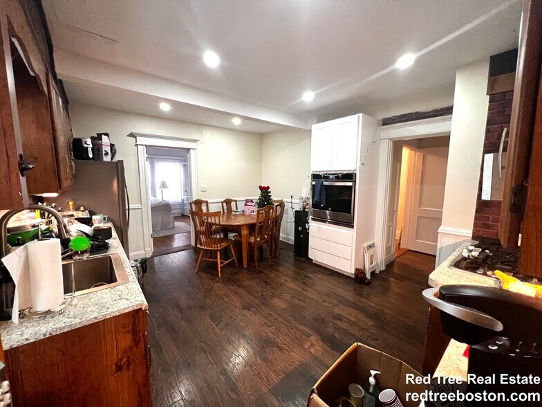 Building Photo - 200 Commonwealth Ave