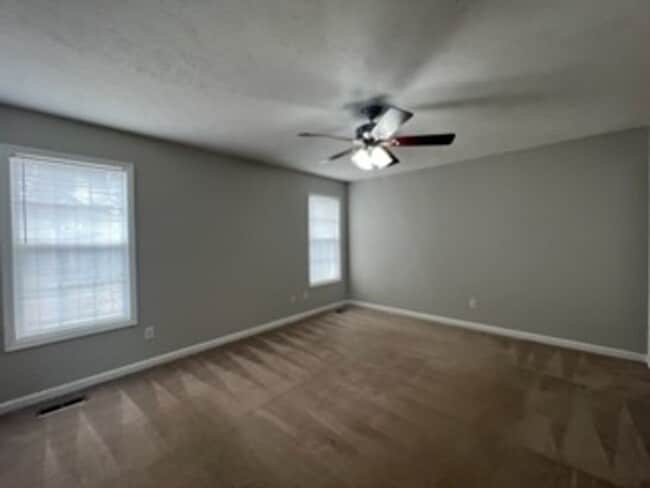 Building Photo - Spacious 4 Bed, 2.5 Bath Home in Cameron