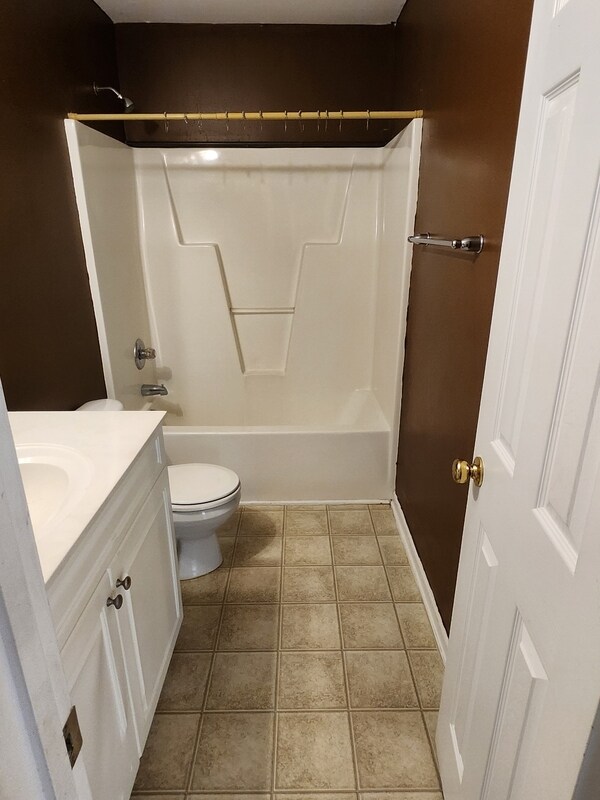 Building Photo - 429 Buttonbush Ct