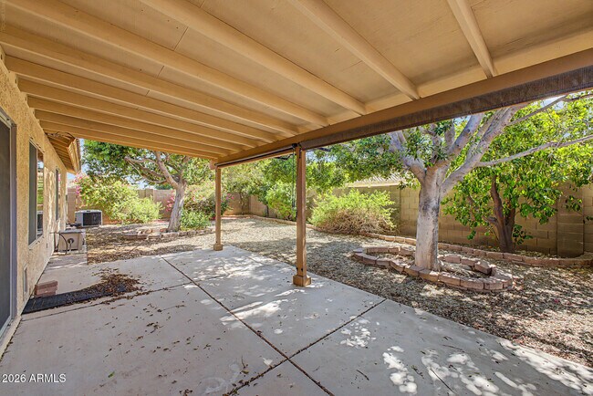 Building Photo - 16148 N 157th Dr