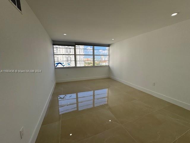 Building Photo - 18071 Biscayne Blvd