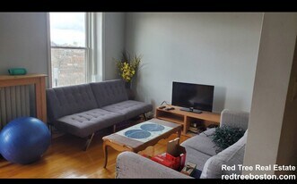 Building Photo - 154 Harvard St