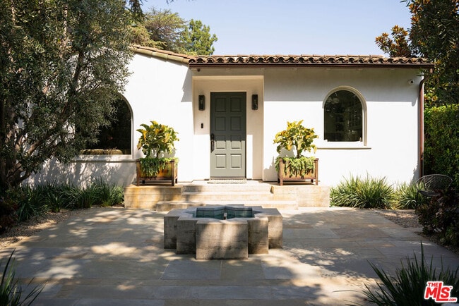 Building Photo - 3787 Glenfeliz Blvd