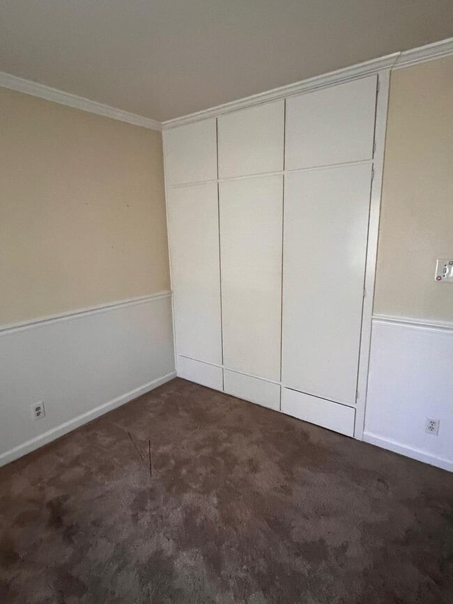 Building Photo - 2488 Shilshone Cir