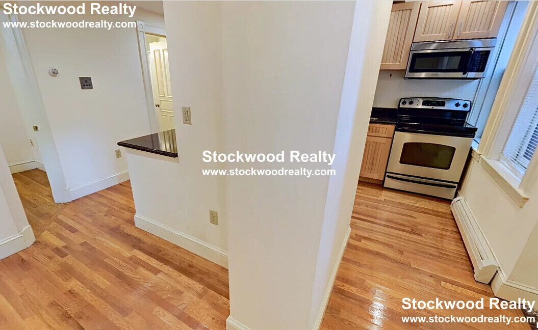 Building Photo - 195 Commonwealth Ave