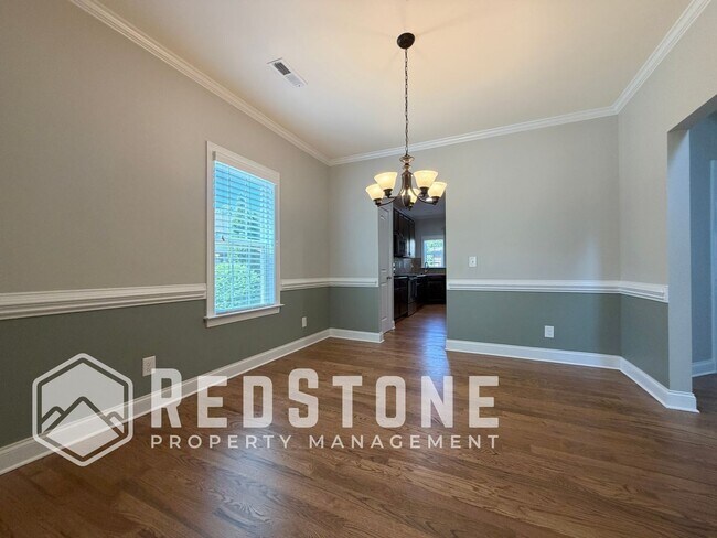 Building Photo - 1823 Buxton Way