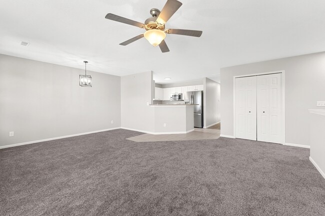Building Photo - 300 Taddeo Dr