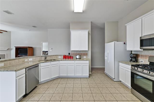 Building Photo - 2825 Dawn Spring Dr