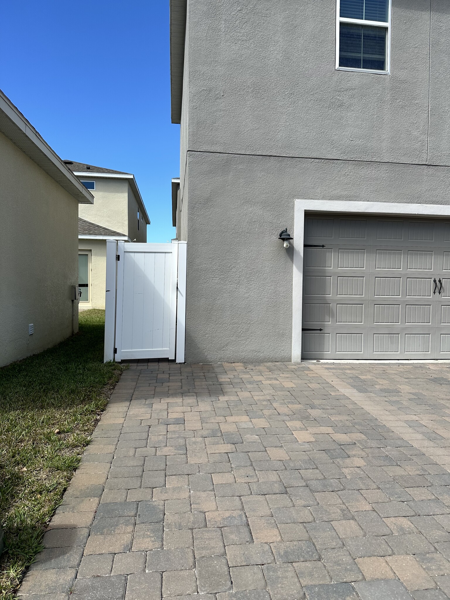 Building Photo - 16024 Micelli Dr