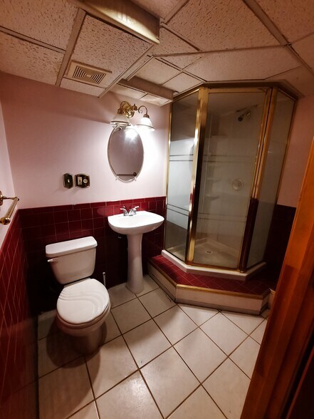 Lower Level Bath - 1776 Dixdale Ave