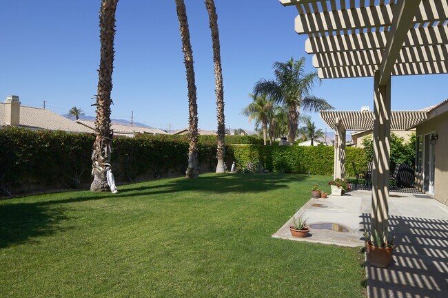 Building Photo - 81367 Avenida Camelia