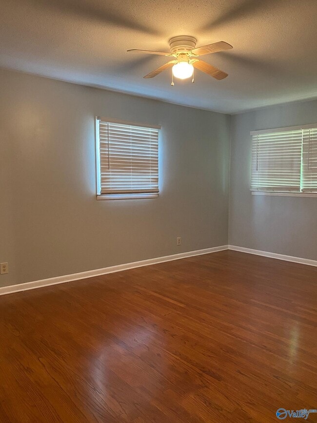 Building Photo - 1010 Council St