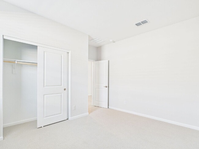 Building Photo - NORTH COPPER CANYON BRAND NEW BEAUTY