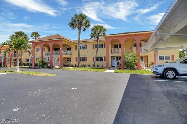 Primary Photo - 360 Charlemagne Blvd