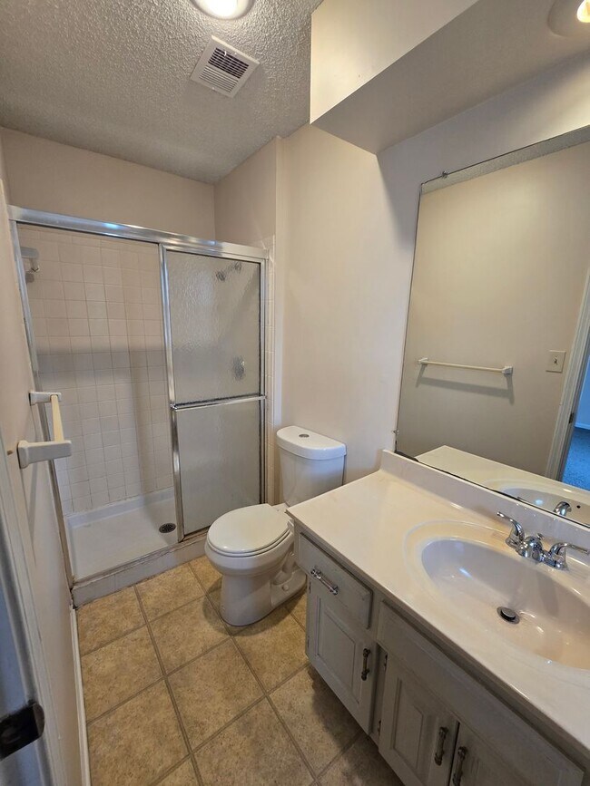 Building Photo - 6642 W 152nd St