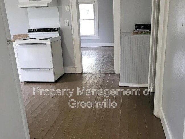 Building Photo - 420 West Ave