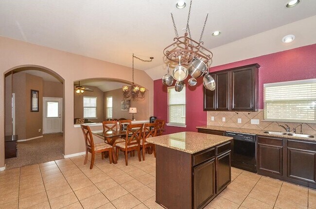 Building Photo - 6103 Grassy Haven Ln