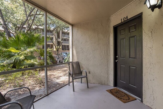 Building Photo - 633 Buoy Ln