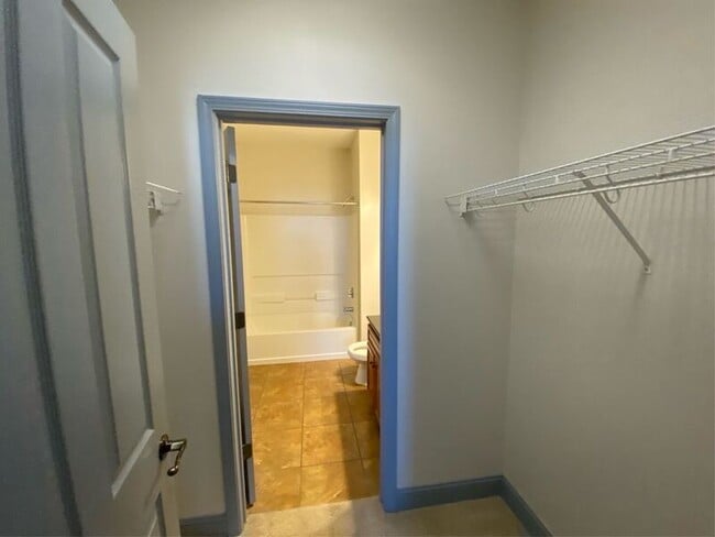 Building Photo - 1034 Shoveler Way