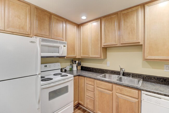 Building Photo - 4354 N 82nd St
