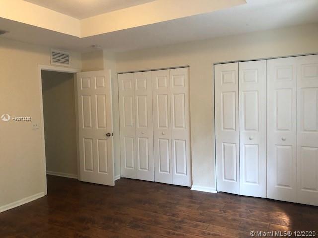 Building Photo - 4302 Vineyard Cir