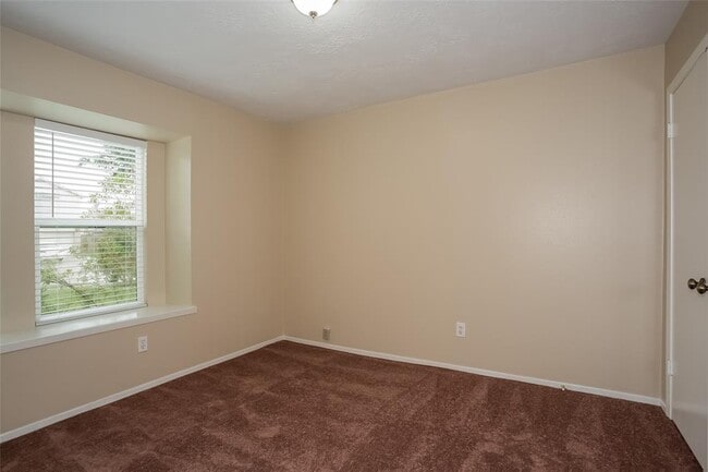 Building Photo - 7302 Thicket Trail Dr