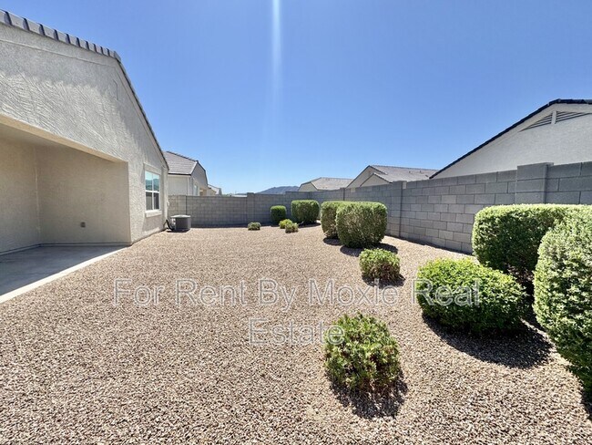 Building Photo - 5327 W Stargazer Pl