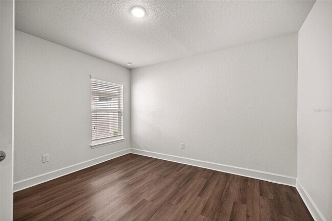 Building Photo - 5826 SW 83rd Ln