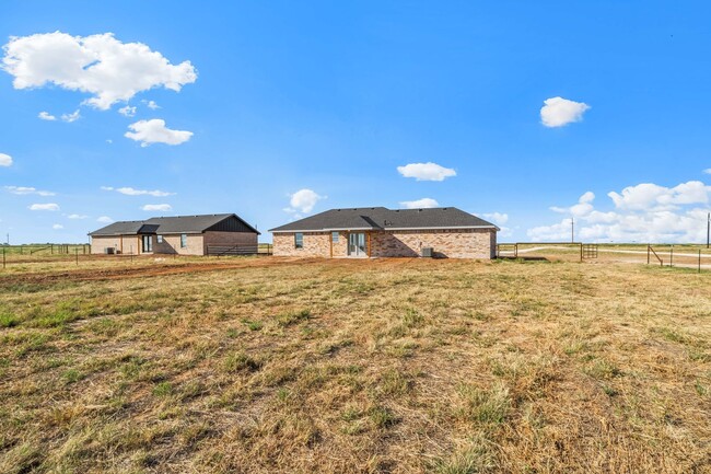 Building Photo - New Construction Home In Idalou ISD!