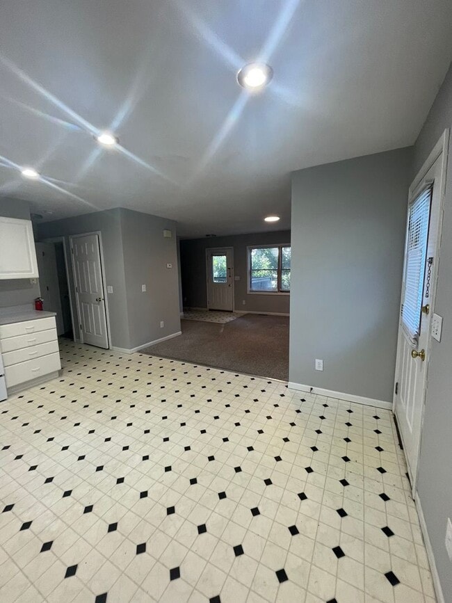 Building Photo - 230/232 Brookridge Rd.