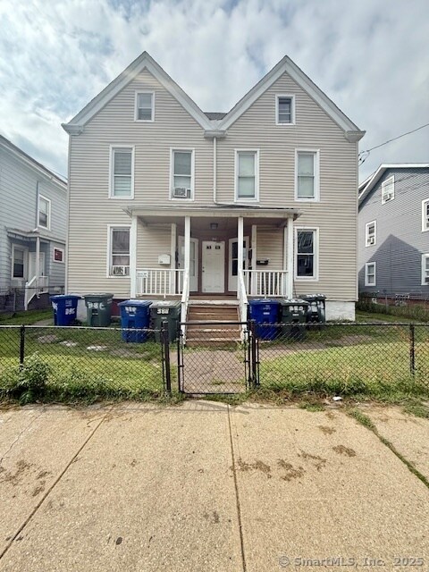 Building Photo - 382 Gregory St