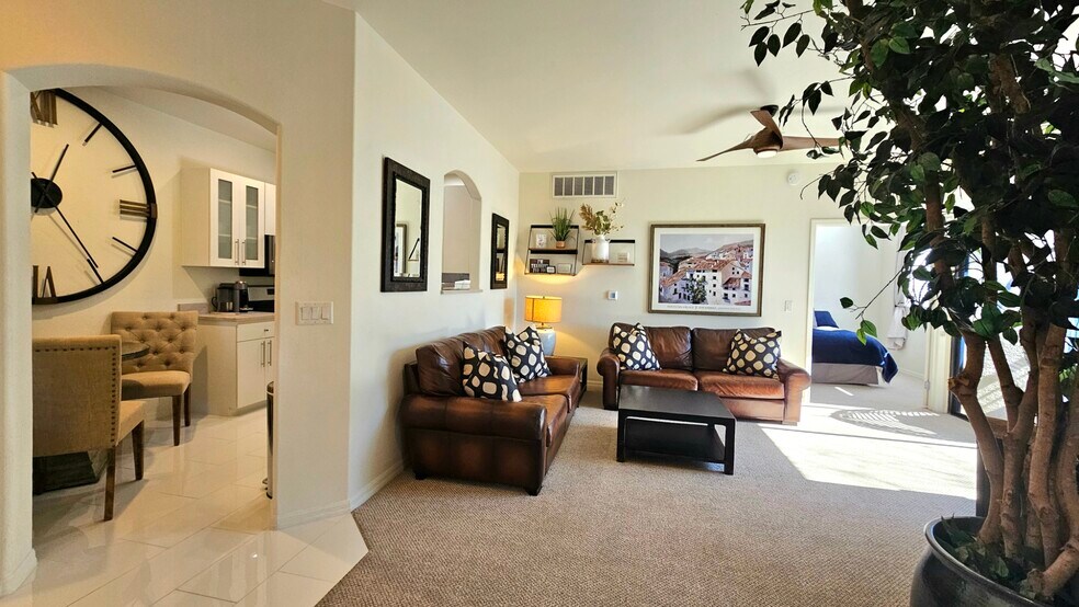 Building Photo - 6900 E Princess Dr