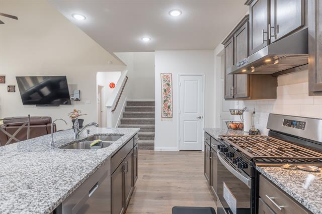 Building Photo - 1602 Harvest Glen Dr