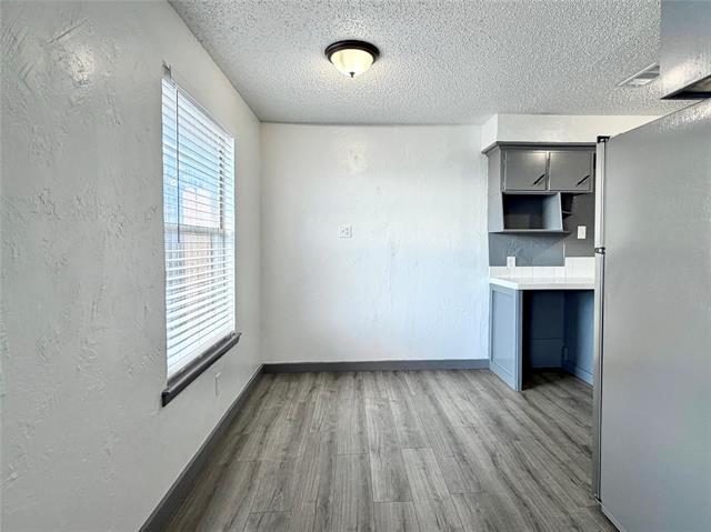 Building Photo - 2526 Louise St