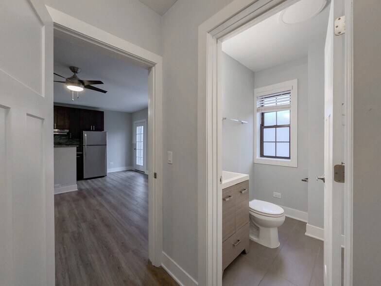 Building Photo - 735 Judson Ave