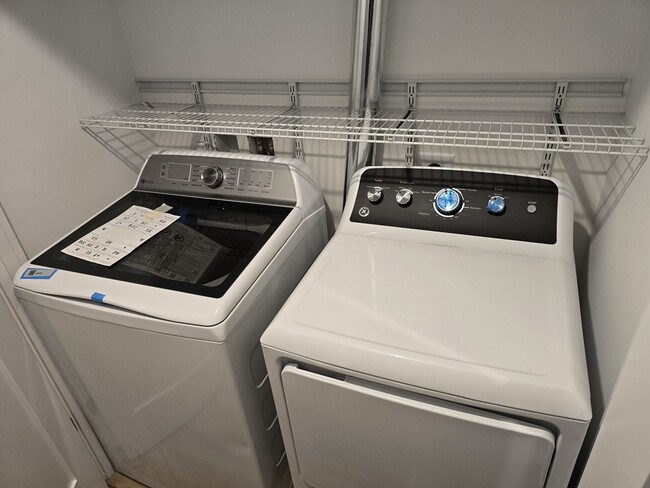 Building Photo - 29 Appleton St